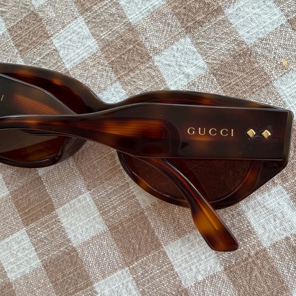 Gucci Women's Brown Sunglasses - Picture 10 of 16